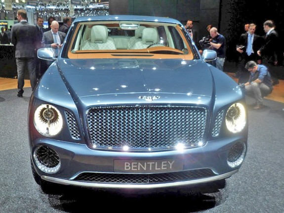 Новый кроссовер EXP 9 F от Bentley