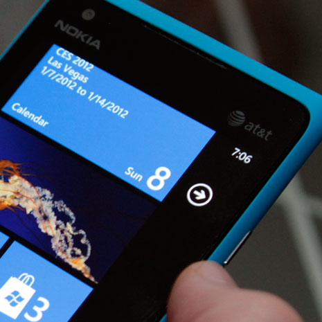 Возможно Lumia 900 поступит в продажу 8 апреля