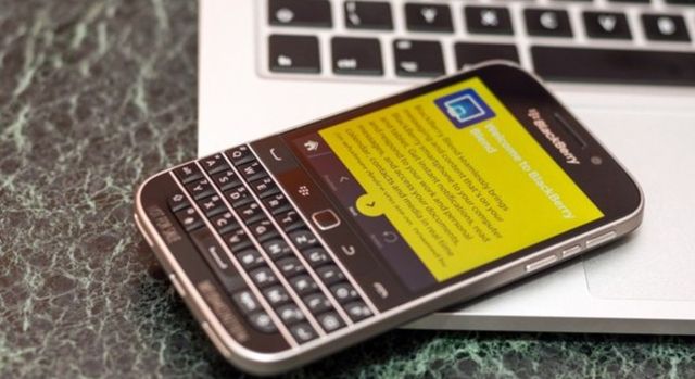 BlackBerry начала принимать предзаказы на смартфон Classic