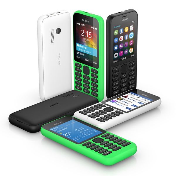 Microsoft Nokia 215: самый доступный мобильный телефон с интернет-функциями
