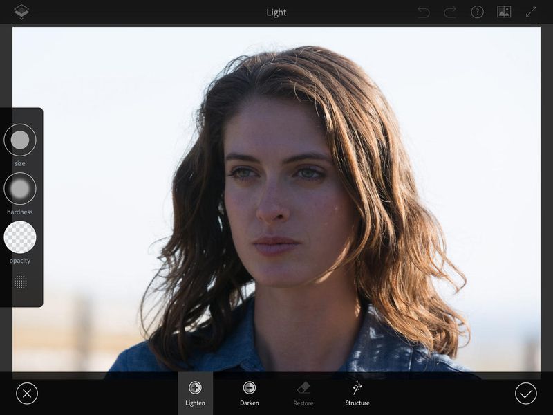 Adobe в октябре выпустит мощную альтернативу Photoshop для iPhone и iPad